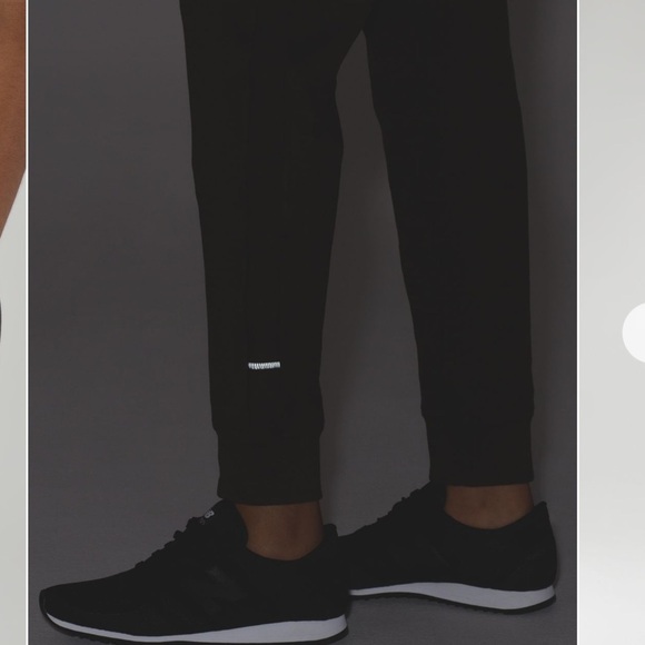 Lululemon Ready to Rulu Olive Joggers - Picture 4 of 13